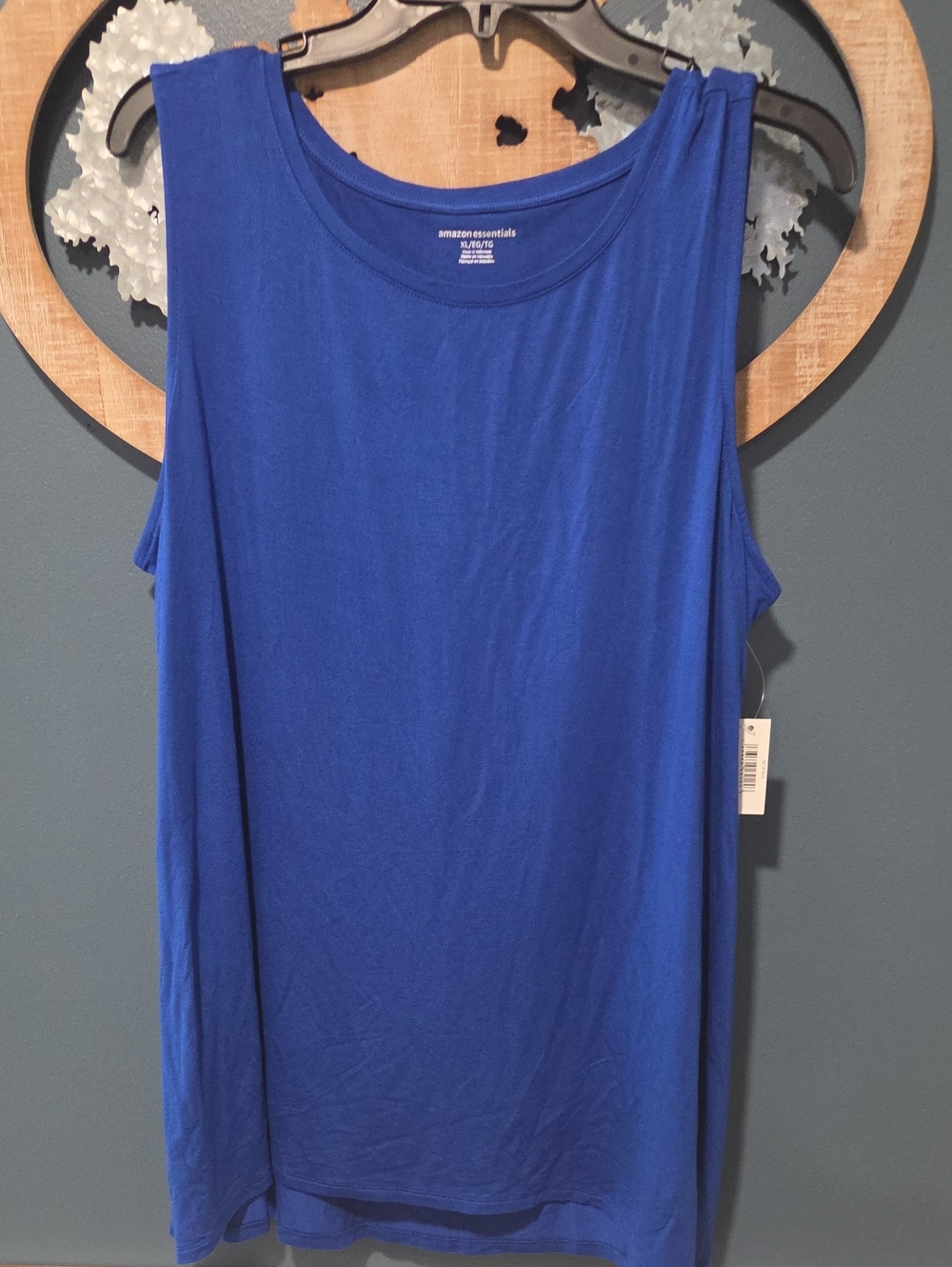 Amazon Essentials Blue Sleeveless Scoop Neck Tank. Mens Xl. Nwt.
